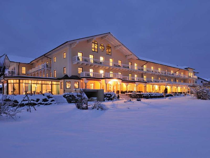 Wellness Natur Resort Gut Edermann Тайзендорф Экстерьер фото